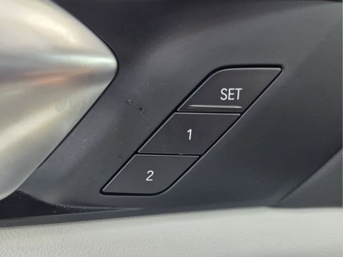 Used 2026 BMW X5 sDrive40i w/ Premium Package RWD image 33