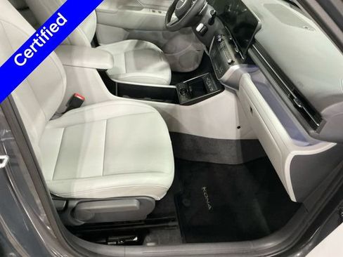 Certified 2024 Hyundai Kona Limited AWD/4WD image 16