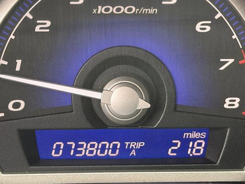 Used 2010 Honda Civic LX image 19