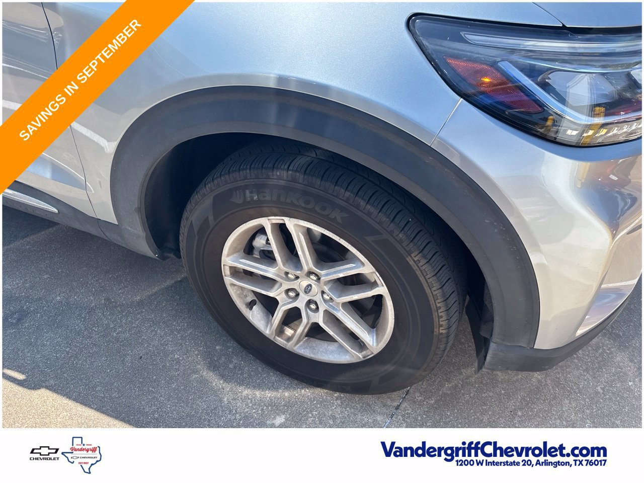 Used 2025 Ford Explorer Active RWD image 5