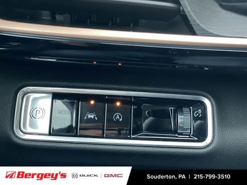 Certified 2025 Buick Envision Sport Touring image 20