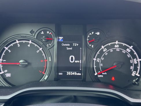 Used 2020 Toyota 4Runner SR5 Premium w/ Moonroof Package image 50