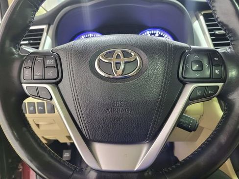 Used 2018 Toyota Highlander Limited Platinum image 36