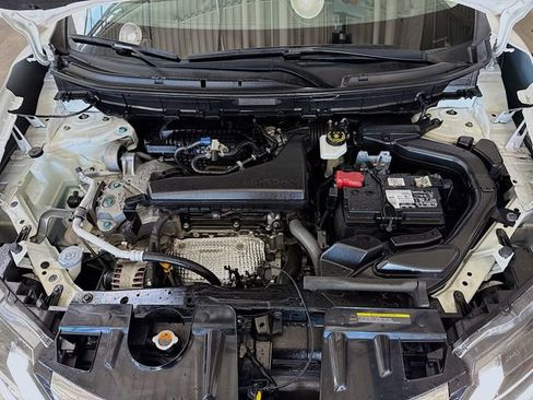 Used 2017 Nissan Rogue S image 29