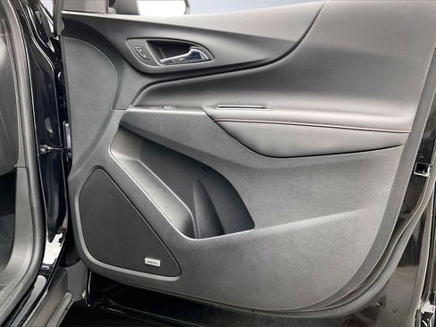 Used 2023 Chevrolet Equinox RS w/ RS Leather Package image 23