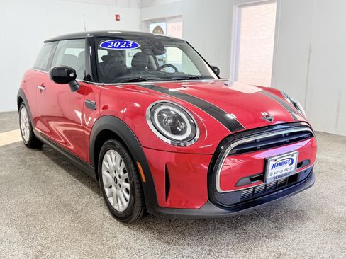 Used 2023 MINI Cooper 2-Door Hardtop image 1