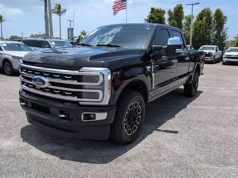 Used 2023 Ford F250 Platinum AWD/4WD image 6