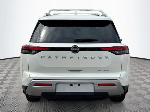 Used 2024 Nissan Pathfinder SL AWD/4WD image 7