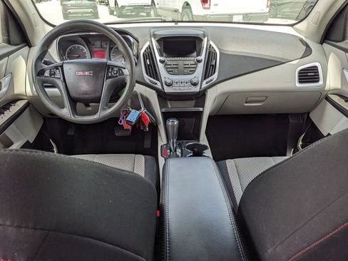 Used 2017 GMC Terrain SLE FWD image 15