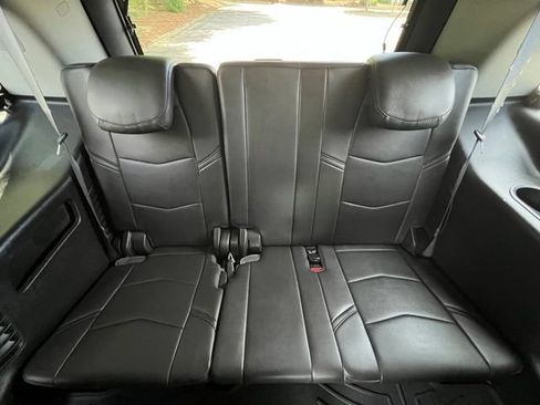 Used 2016 Cadillac Escalade Premium AWD/4WD image 25