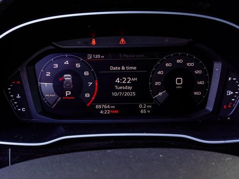 Used 2019 Audi Q3 2.0T Premium image 25