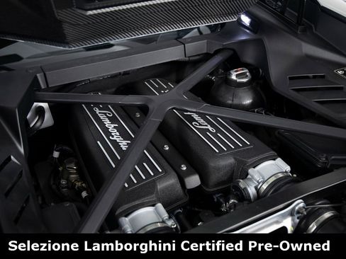 Used 2023 Lamborghini Huracan Tecnica image 40