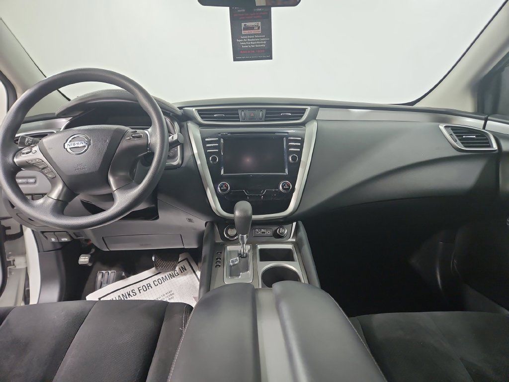 Used 2019 Nissan Murano S AWD/4WD image 18