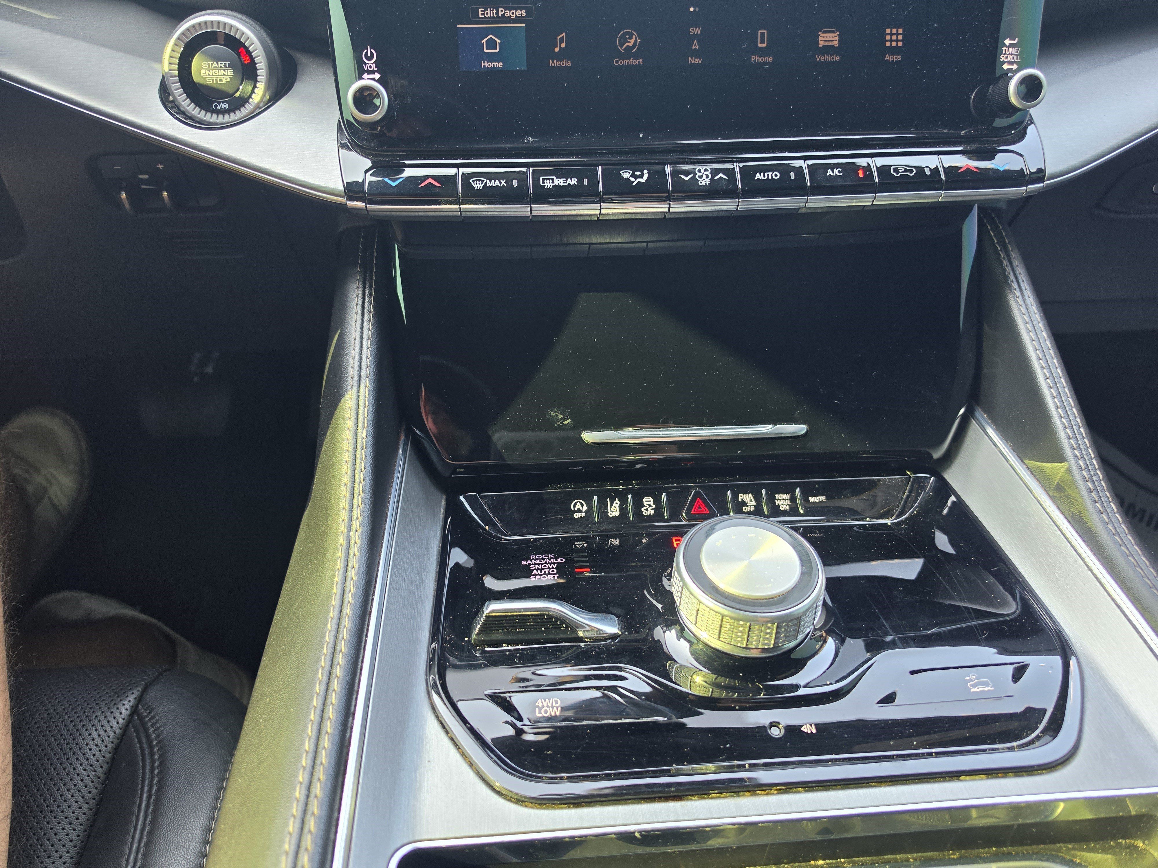 Used 2023 Jeep Wagoneer Series II AWD/4WD image 20