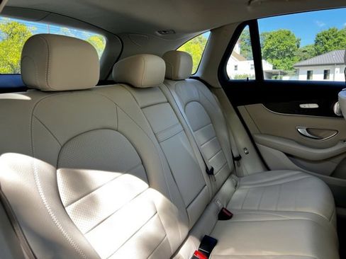 Used 2018 Mercedes-Benz GLC 300 image 26