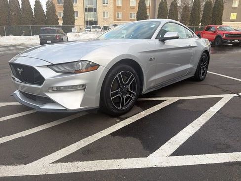 Used 2018 Ford Mustang GT image 3