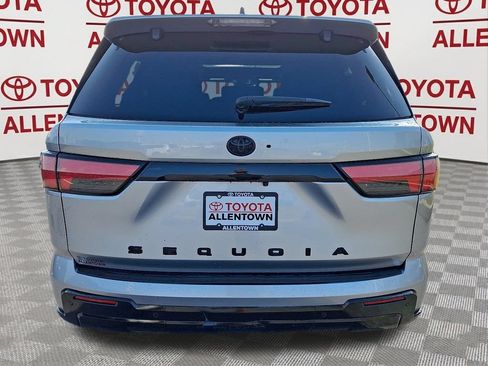 Used 2024 Toyota Sequoia Platinum AWD/4WD image 8
