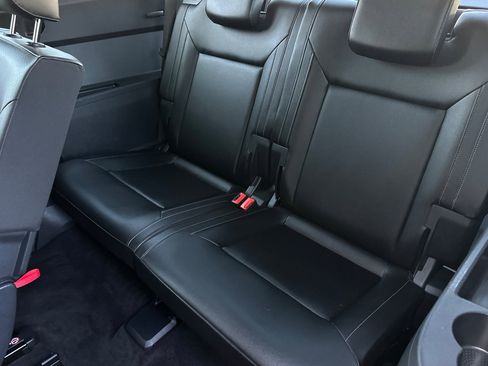 Used 2018 Volkswagen Atlas SE image 15