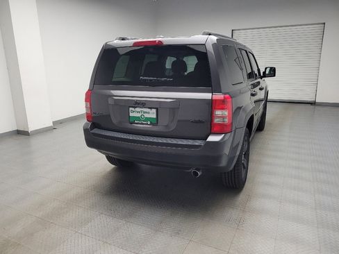 Used 2017 Jeep Patriot High Altitude AWD/4WD image 7