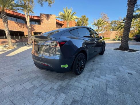 Used 2024 Tesla Model Y Performance AWD/4WD image 5