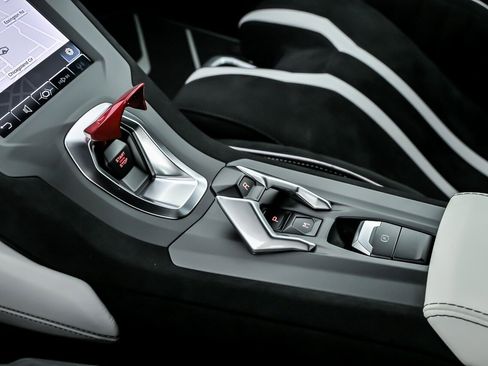 Used 2022 Lamborghini Huracan STO RWD image 35