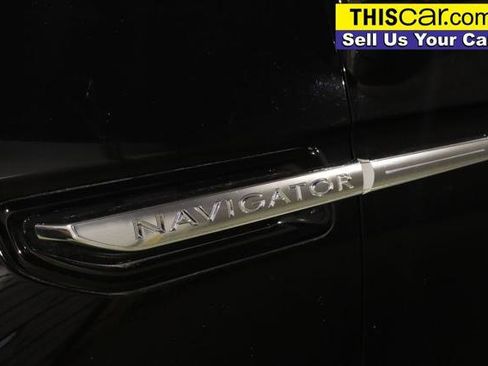 Used 2018 Lincoln Navigator L Reserve w/ Technology Package AWD/4WD image 11