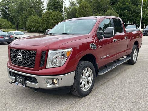 Used 2019 Nissan Titan SV AWD/4WD image 20