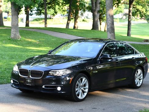 Used 2014 BMW 535i xDrive Sedan image 3