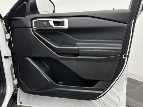 Used 2020 Ford Explorer XLT w/ Equipment Group 202A image 36