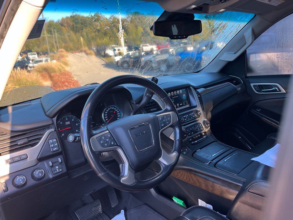 Used 2020 GMC Yukon Denali w/ Denali Ultimate Package AWD/4WD image 7