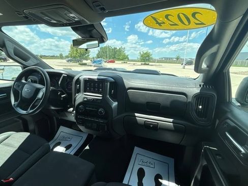 Used 2024 Chevrolet Silverado 1500 Custom Trail Boss AWD/4WD image 35