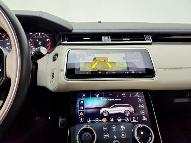 Used 2018 Land Rover Range Rover Velar AWD/4WD image 28
