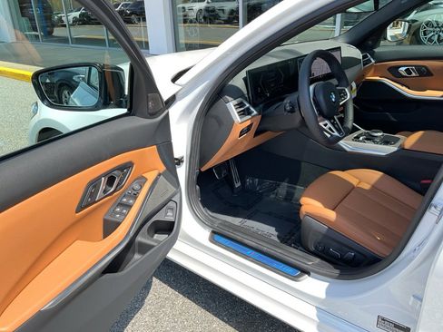 New 2026 BMW 330i Sedan w/ M Sport Package image 31
