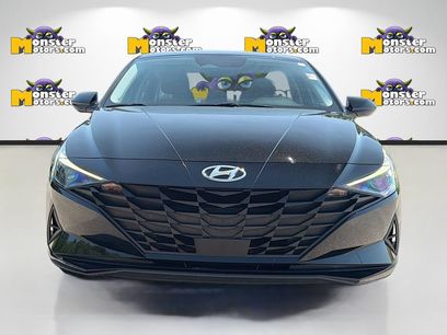 Used 2022 Hyundai Elantra SEL w/ Convenience Package