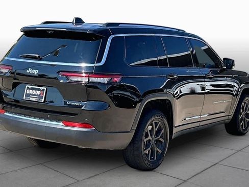 Used 2023 Jeep Grand Cherokee L Limited w/ Luxury Tech Group II RWD image 11