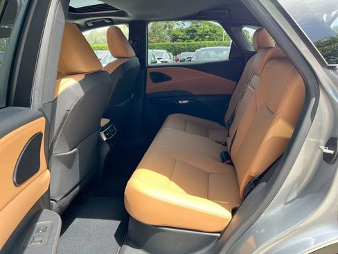 Certified 2025 Lexus RX 350 Premium w/ Accessory Package (Z1) FWD image 19