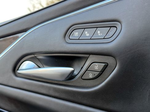 Certified 2023 Cadillac Escalade Sport Platinum image 16