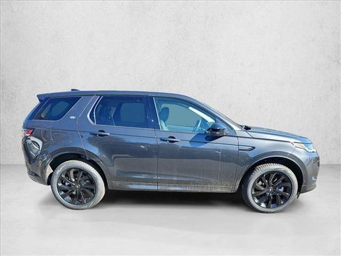 Used 2025 Land Rover Discovery Sport S image 4
