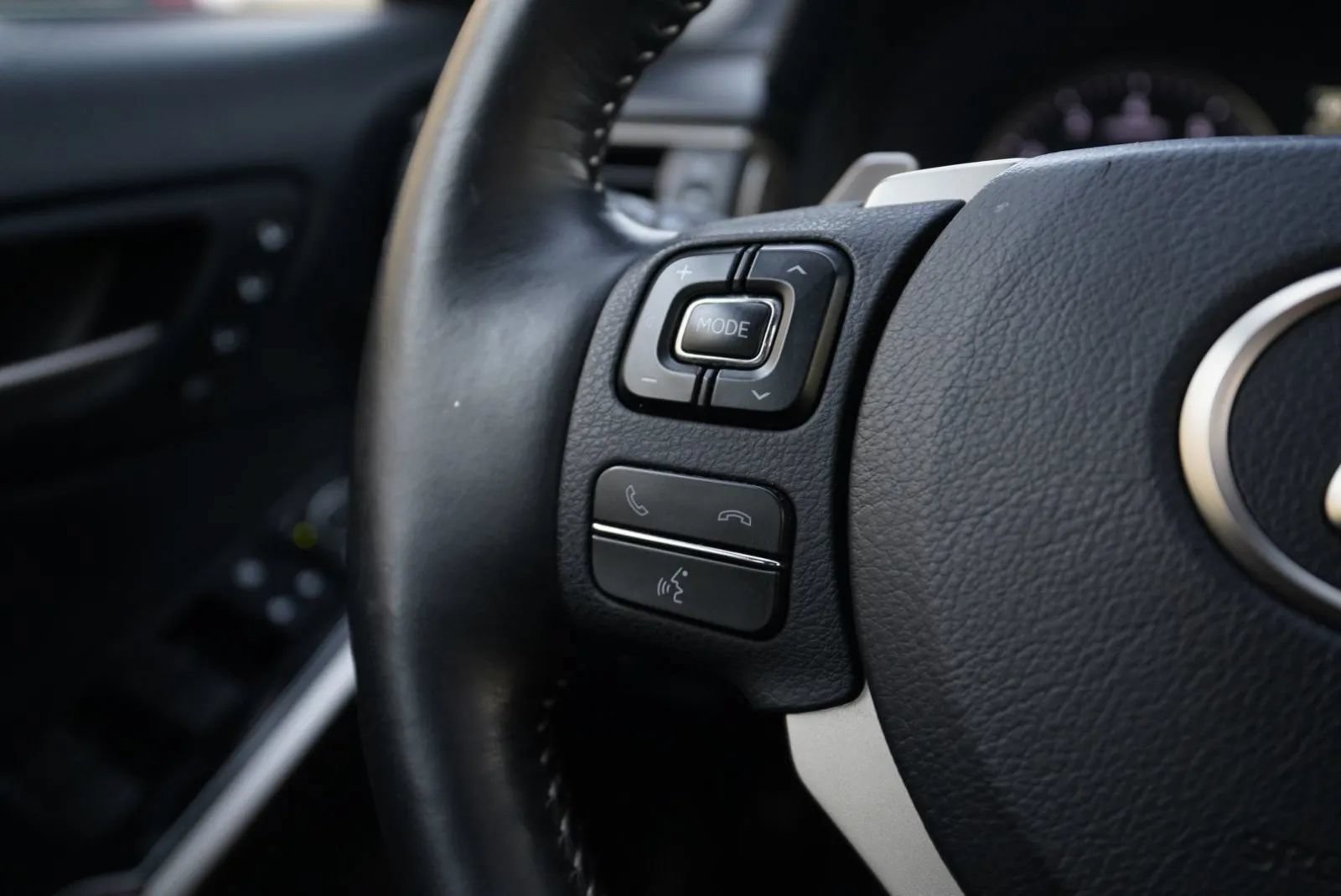 Used 2019 Lexus IS 300 AWD w/ Navigation Package image 54