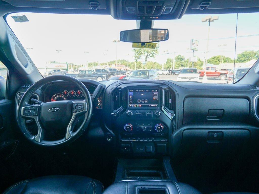 Used 2020 Chevrolet Silverado 1500 RST AWD/4WD image 14
