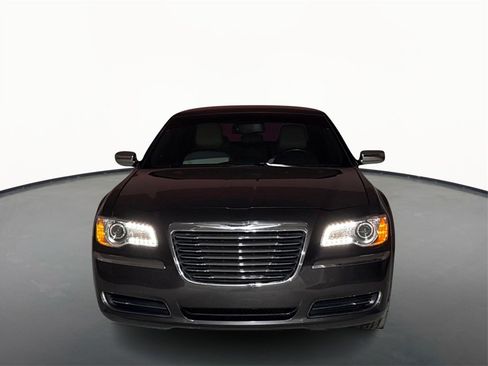 Used 2014 Chrysler 300 Uptown Edition w/ Quick Order Package 22M image 2