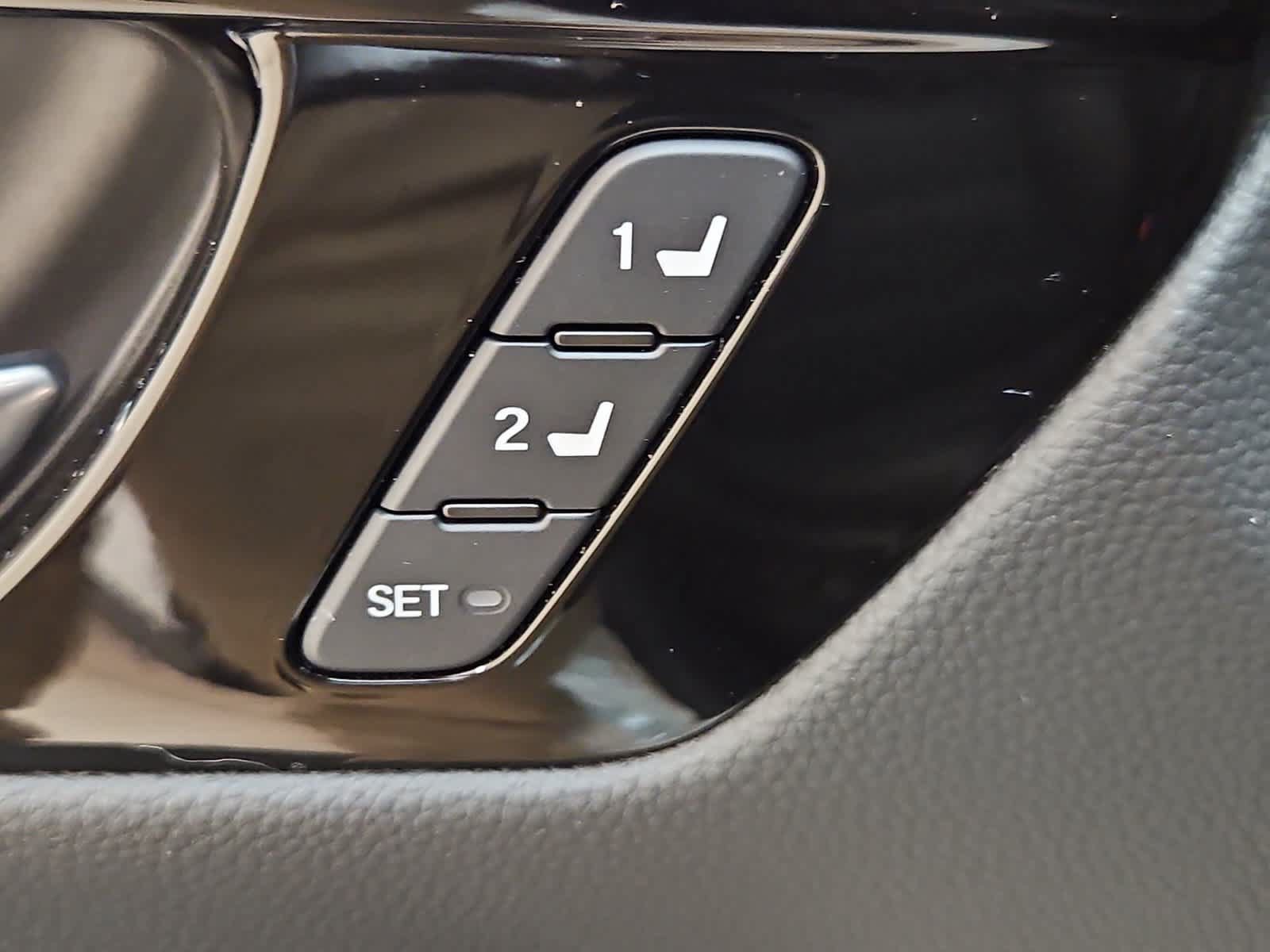 Certified 2023 Honda CR-V EX-L image 18