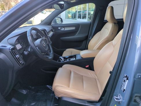 Used 2020 Volvo XC40 T5 Inscription w/ Protection Package Premier image 15