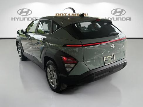 Certified 2025 Hyundai Kona SE FWD image 7