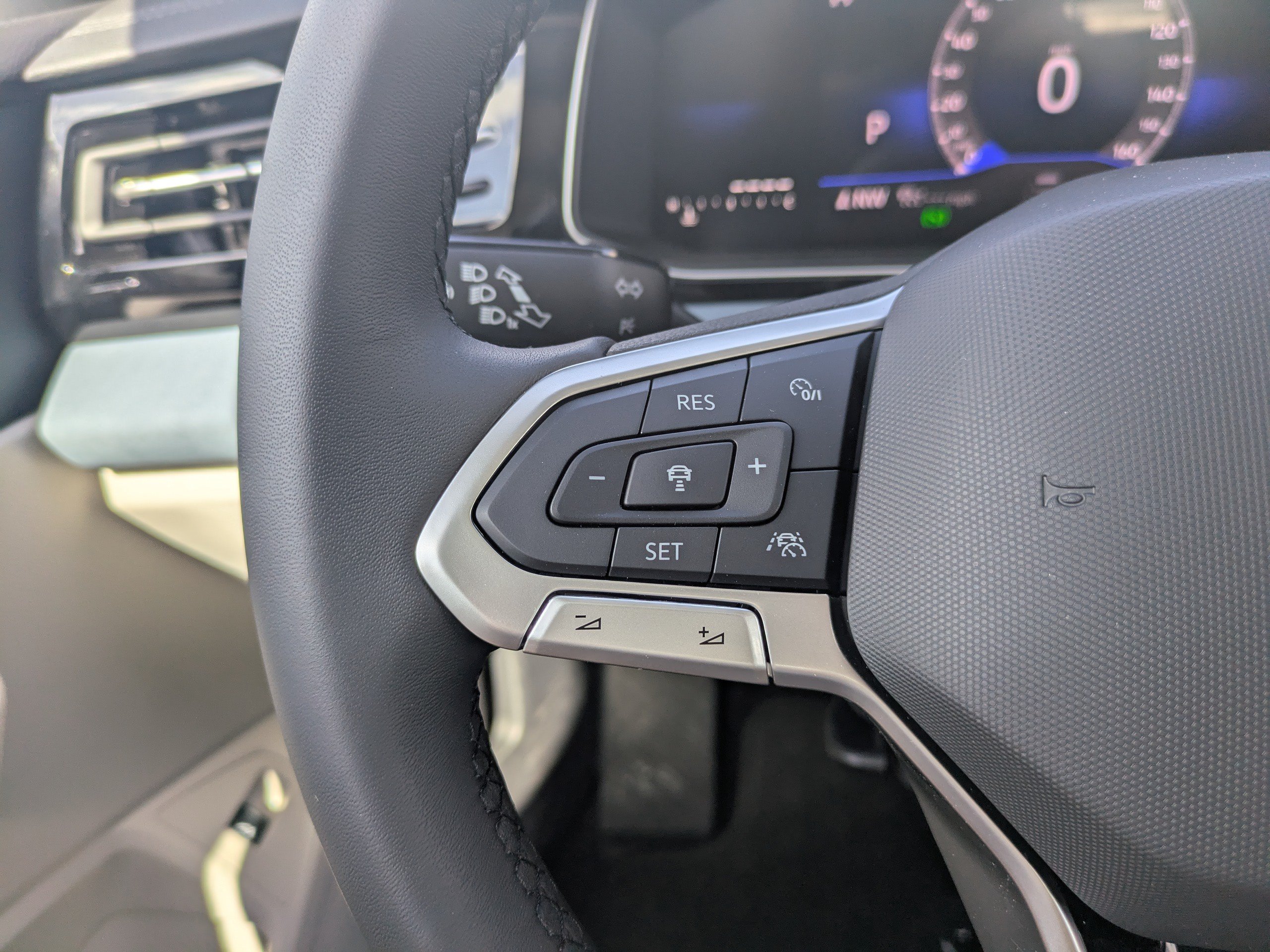 New 2026 Volkswagen Jetta SE FWD image 25