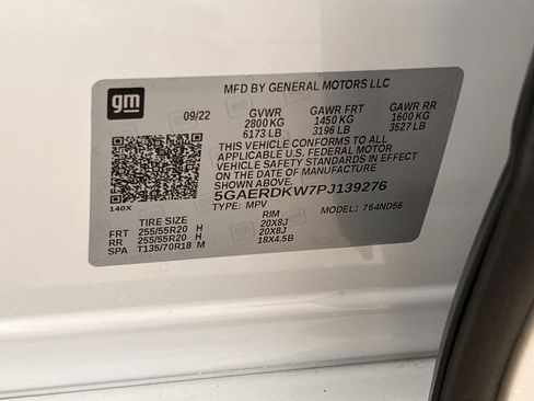 Used 2023 Buick Enclave Avenir image 34