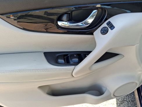 Used 2019 Nissan Rogue Sport SV AWD/4WD image 10