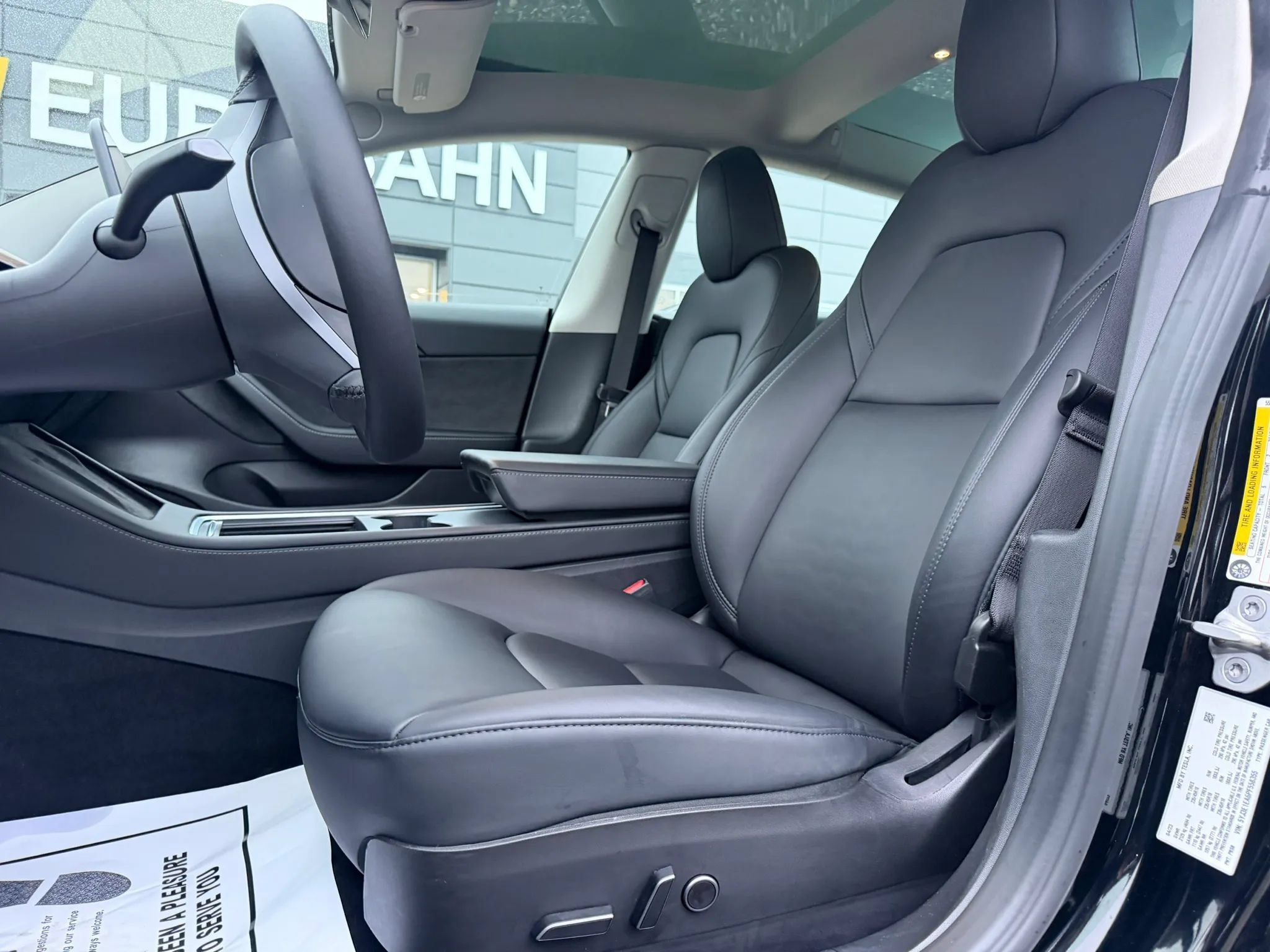 Used 2023 Tesla Model 3 Standard Range RWD image 7