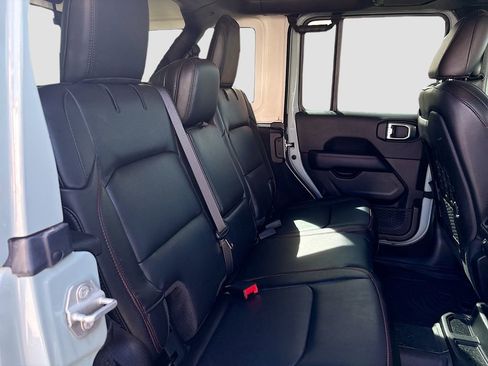 Used 2023 Jeep Wrangler Unlimited Rubicon image 26