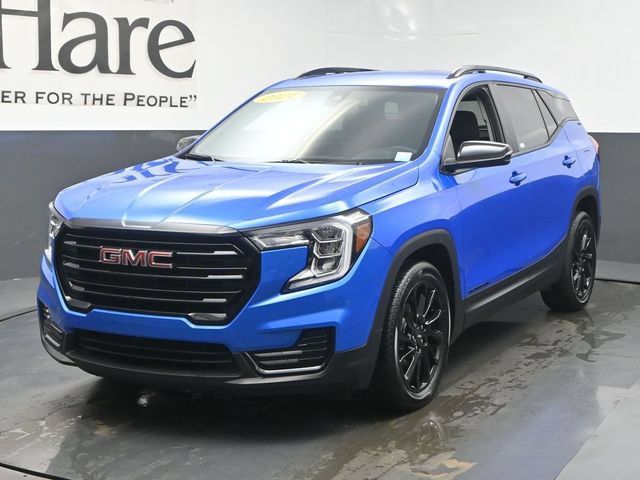Used 2024 GMC Terrain SLE w/ Driver Convenience Package FWD image 7
